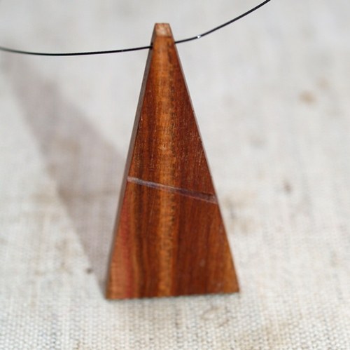 Dřevěný náhrdelník LVI. - MINIMAL MEDIUM — foto 1