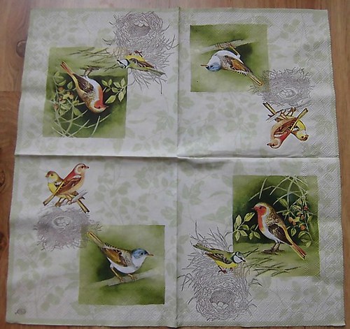 ZV 083 Ihr - ubrousek 33x33 - ptáčci na zel.
