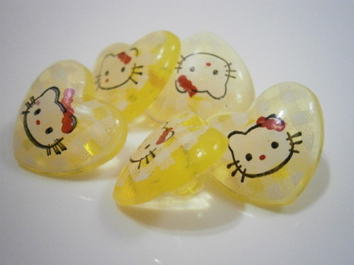 Dětský knoflík s Hello Kitty - žluté (5ks)