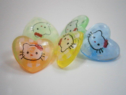 Dětské knoflíky s Hello Kitty - MIX (5ks)