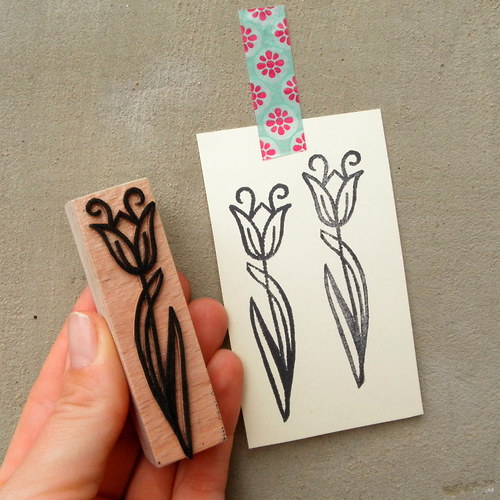 Štíhlý tulipán - razítko 2 x 8 cm — foto 1