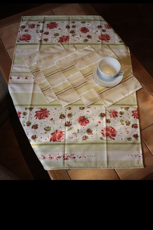 Ubrus s prostíráním — foto 1