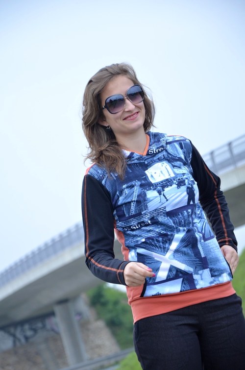 Street 48- mikina (vel. S) — foto 1