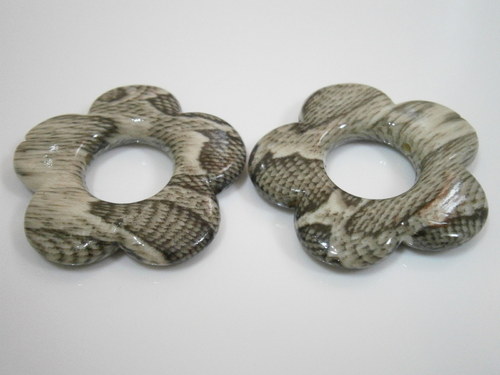 Korálky Květinka s potiskem 32mm (2ks)