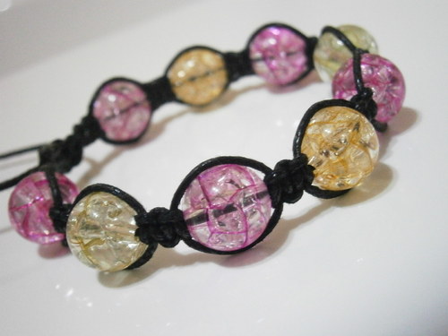Shamballa náramek (makramé) — foto 1