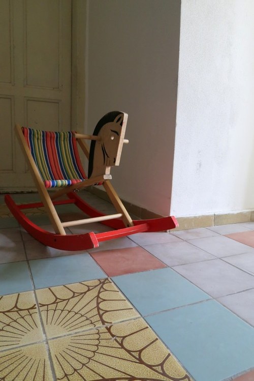 Z půdy.. houpací koník .. — foto 1