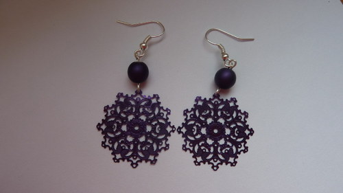 Fialová krajka — foto 1