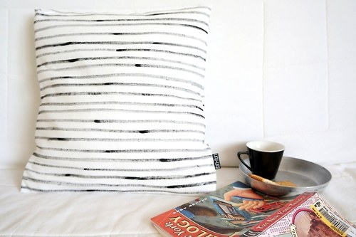 Polštář Stripes — foto 1