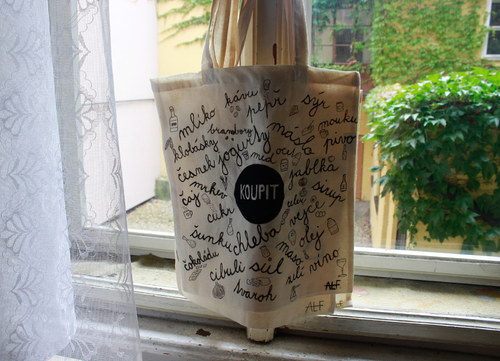 Koupit! plátěnka. — foto 1