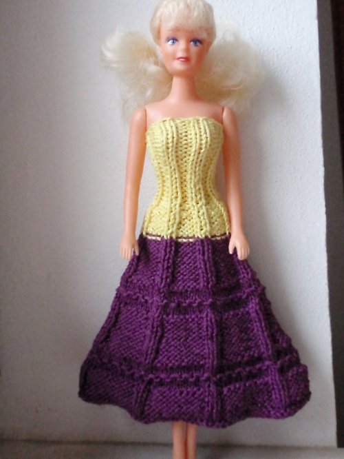 Barbie-žlutofialové šaty — foto 1