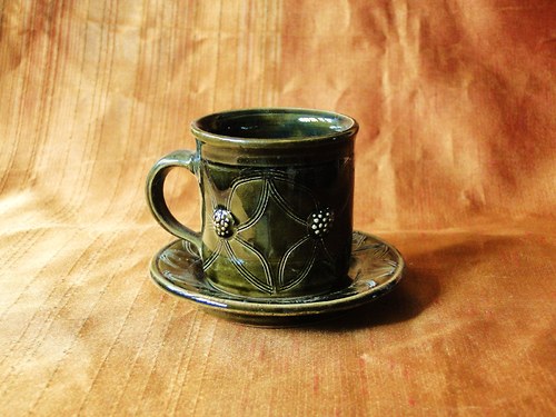 Espresso hrnek rovný zelený s podšálkem