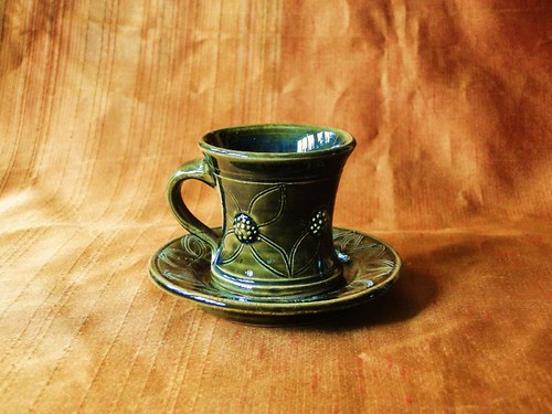 Espresso hrnek projmutý zelený s podšálkem