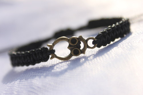Moudrá sovička.. Náramek macramé — foto 1