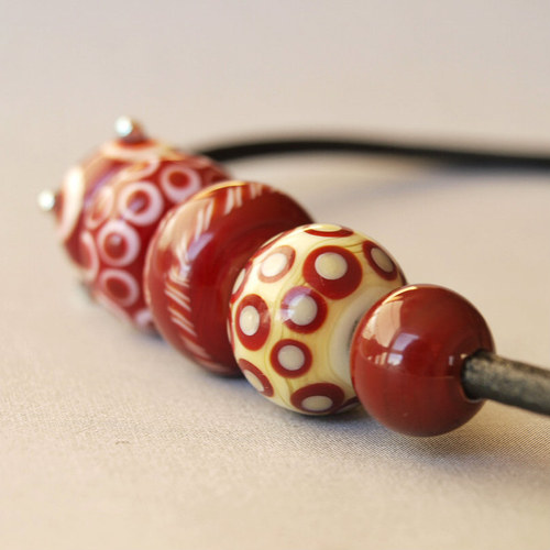 Náhrdelník z vinutek Red — foto 1