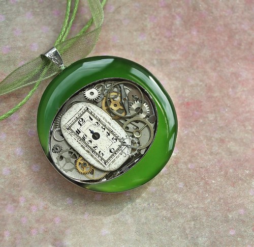 Mess in green — foto 1