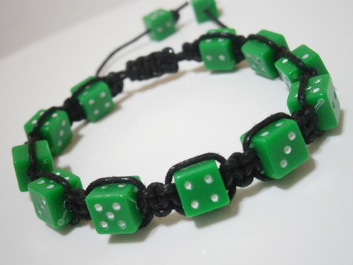 Náramek Zelené kostičky (shamballa/makramé) — foto 1