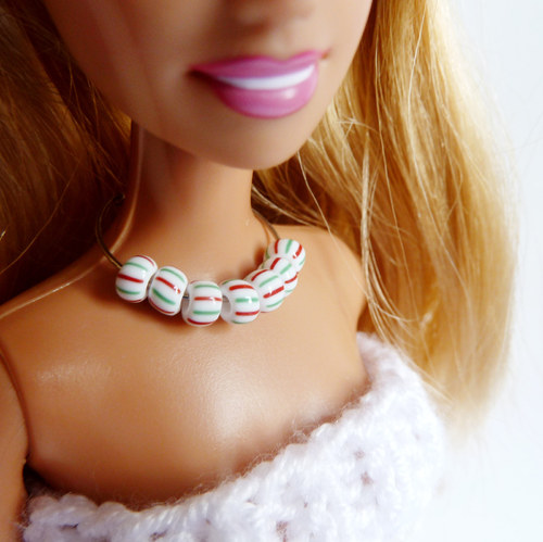 Náhrdelník barevný pro Barbie — foto 1