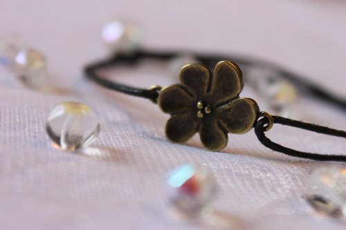 Kytičkový.. Náramek shamballa/makramé — foto 1