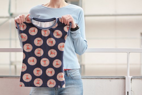 Dívčí tričko Navy blue fox — foto 1