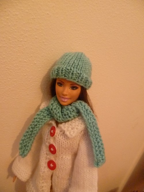 Čepice a šála pro barbie — foto 1