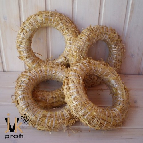 Slaměný věnec 20 cm