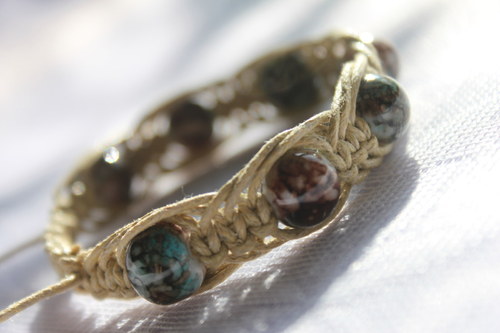 Náramek makramé/shamballa — foto 1