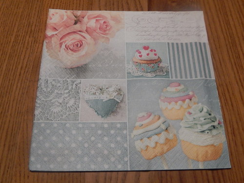 Ubrousek na decoupage - vintage cupcakes