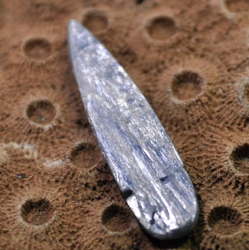204. KAYNIT freeform 43x10 mm SLEVA — foto 1