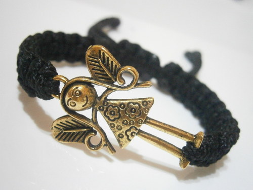 Náramek s andílkem (macramé/shamballa) — foto 1