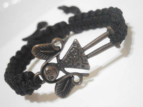 Náramek s andílkem (macramé/shamballa) — foto 1