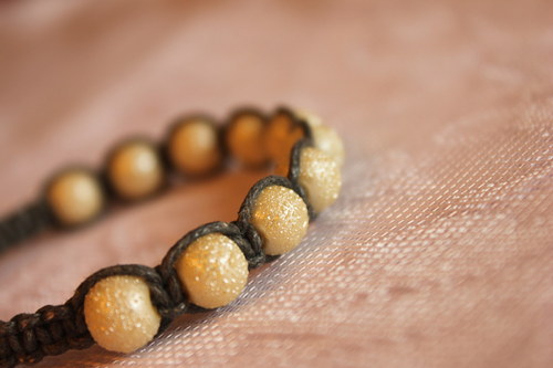 Náramek makramé/shamballa — foto 1