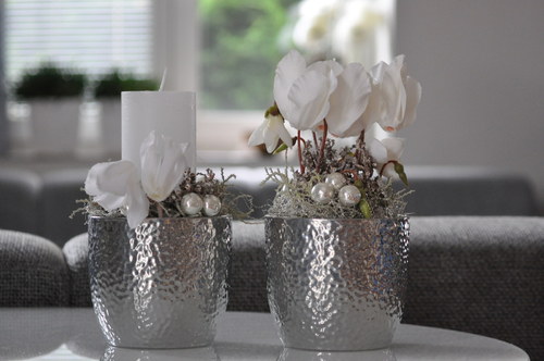 Vánoční dekorace CyclamenWhite — foto 1