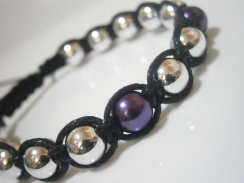 Macramé náramek (shamballa)