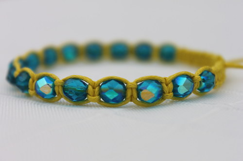 Náramek makramé/shamballa — foto 1