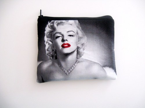 Taštička Marilyn rtíky — foto 1