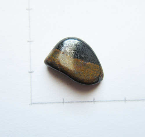 Mugglestone 19x12x5