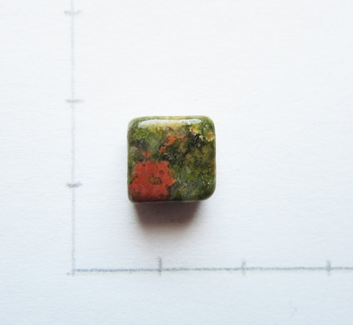 Unakit kabošon 9x9x6 — foto 1