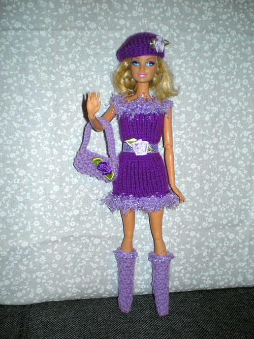 Fialové šaty pro barbie — foto 1