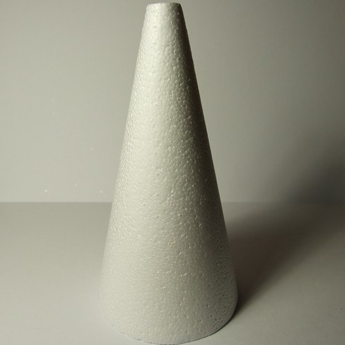 Polystyrenový kužel 15 cm — foto 1