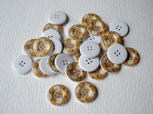 Dřevěné knoflíky s potiskem (4 ks)