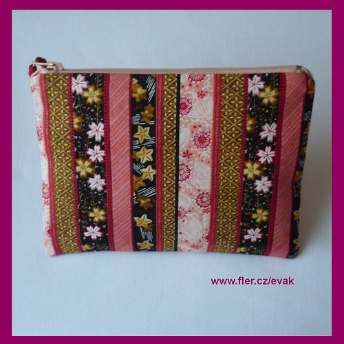 SLEVA - Taštička,,jako patchwork,,- POSLEDNÍ — foto 1