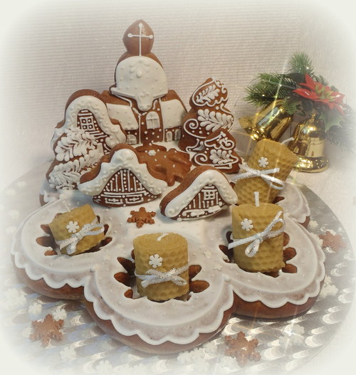 Adventní svícen perníčkový