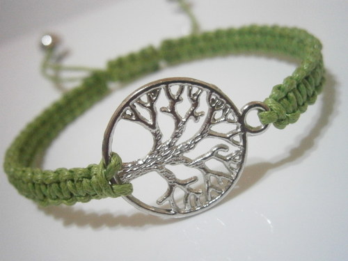 Tree náramek zelený (macramé) — foto 1