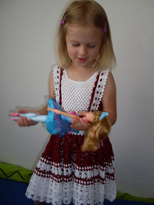 Vínovobílé šatičky — foto 1
