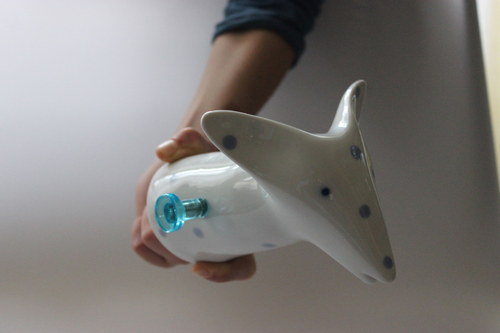 Porcelánový věšák — foto 1