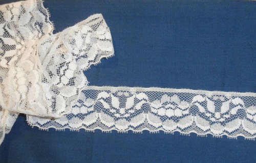 Krajka-polyester, cena za 25m — foto 1