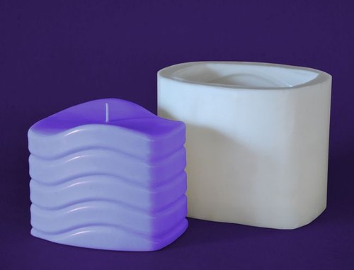 Forma na svíčky Hranol vlnky výška 9,5cm — foto 1