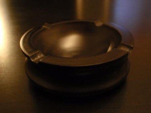 Popelník — foto 1