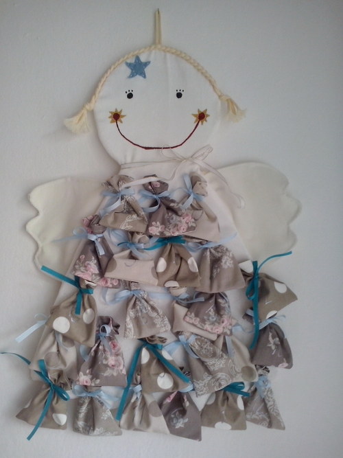 Anděl Nostalgik - adventní kalendář — foto 1