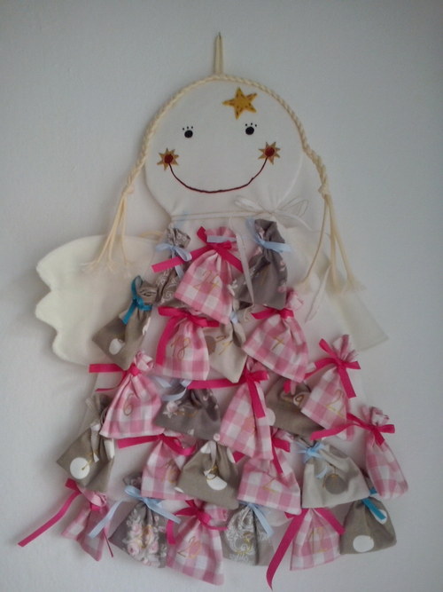 Anděl Růženka - adventní kalendář — foto 1